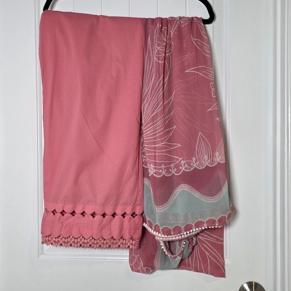 NWT Suffuse By Sana Yasir Salmon 3 Piece Pakistani Lawn Outfit Sz Medium - Picture 8 of 9